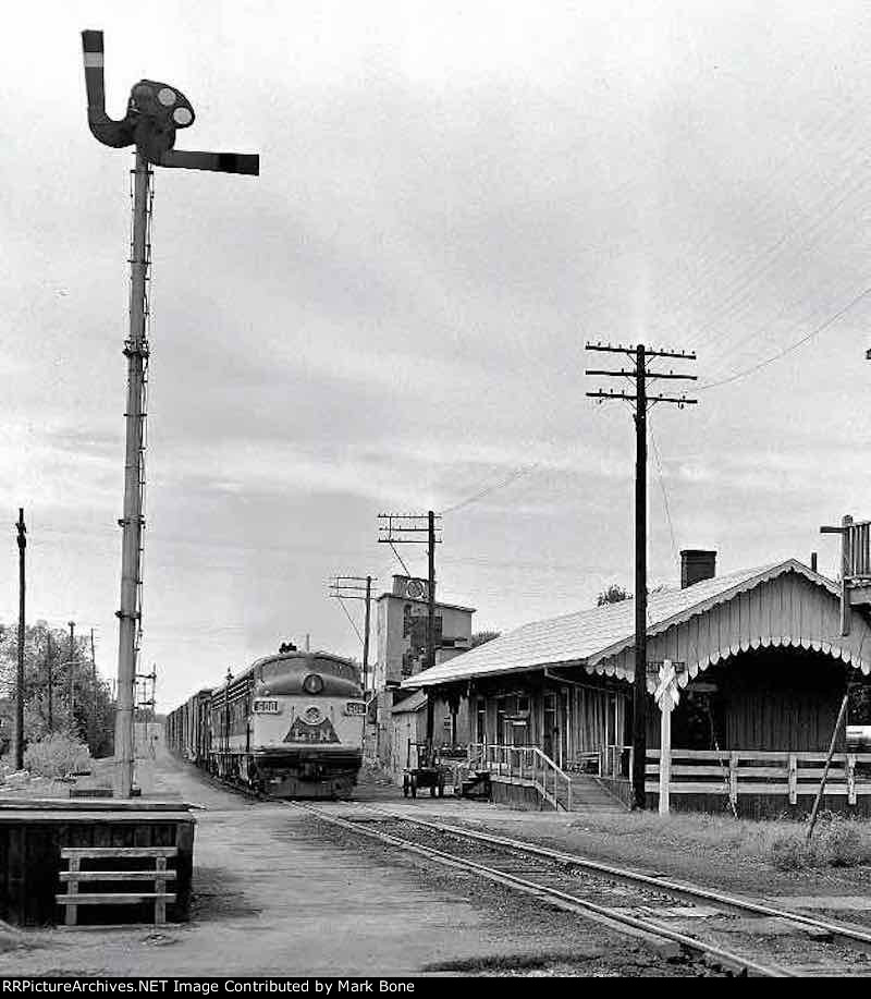 L&N Depot ashley